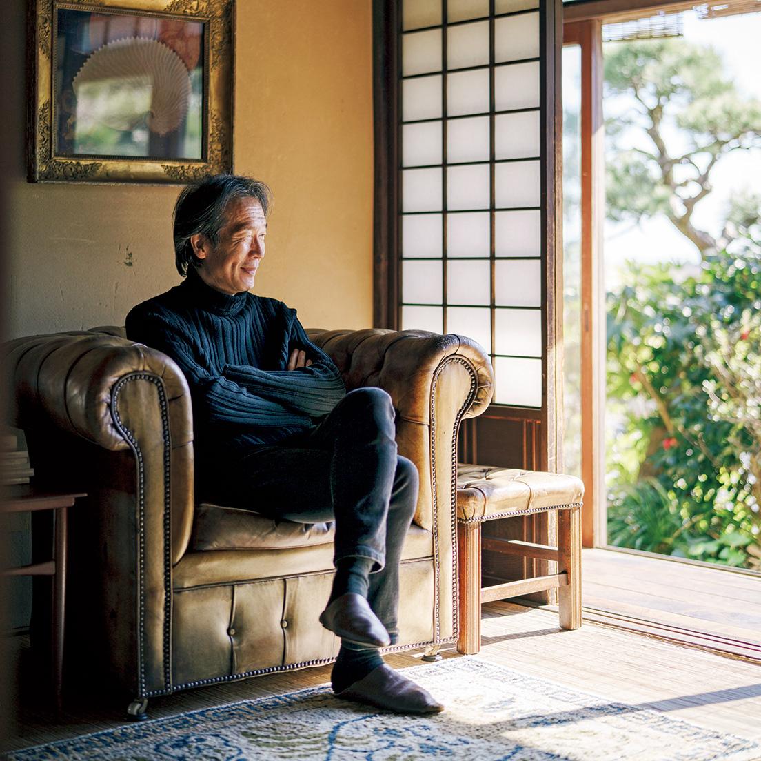 うえだよしひこ　1957年兵庫県生まれ。写真家、多摩美術大学教授。日本写真協会作家賞、東京ADC賞最高賞、ニューヨークADC賞など受賞多数。代表作に『QUINAULT』『AMAGATSU』『at Home』『A Life with Camera』、近著に『林檎の木』『68TH STREET』『椿の庭』などがある。photo_Tetsuya Ito
