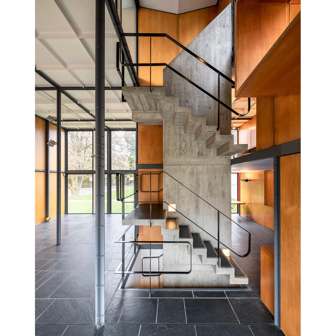 〈ル・コルビュジエ・センター〉内階段　Stairway, Pavillon Le Corbusier, 2019, Zurich, © ZHdK 