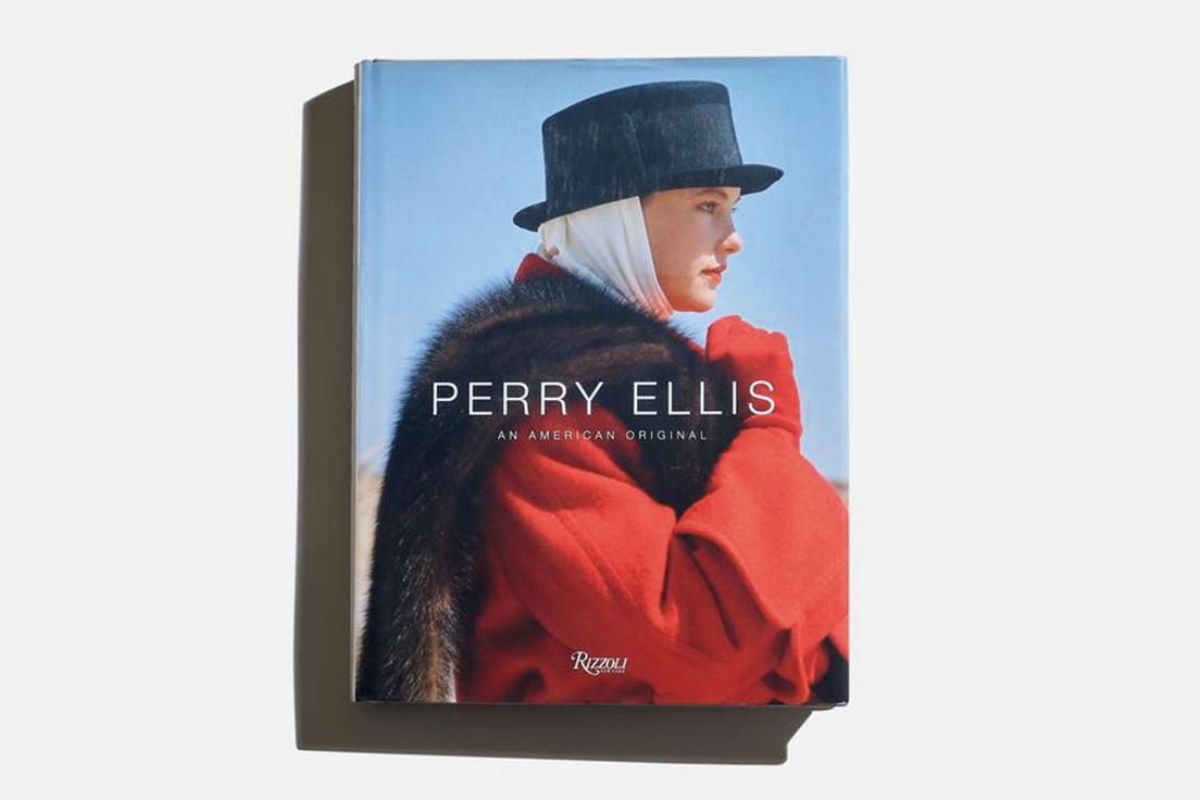 ファッションデザイナー、Perry Ellisのスケッチ＆広告写真集。6,600円。