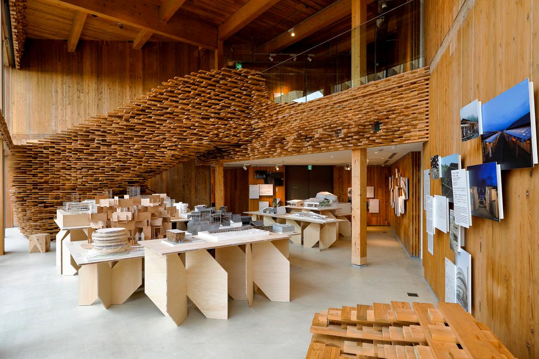 隣接する〈蒜山ミュージアム〉には、隈研吾建築都市設計事務所の建築模型やアートを展示。