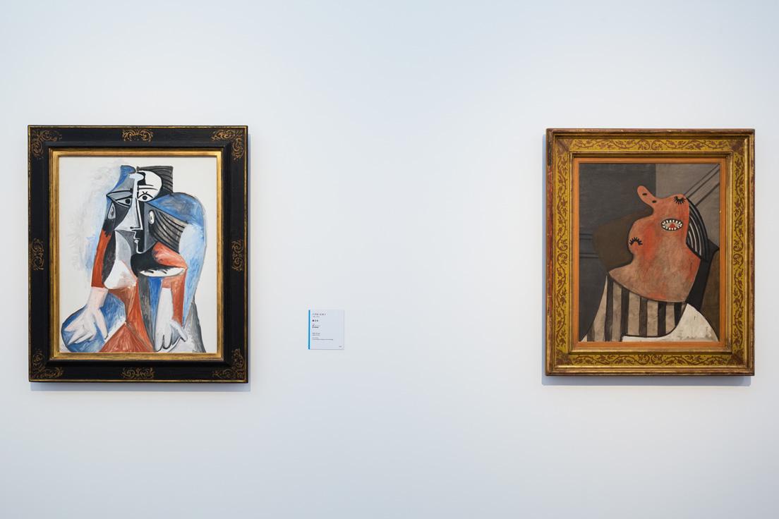 〈横浜美術館〉、〈愛知県美術館〉、〈富山県美術館〉の3館から4作品が集まったピカソ。写真の他に、青の時代や1920年代初頭の新古典主義に影響を受けた作品も並ぶ。左から、パブロ・ピカソ《座る女》1960年、富山県美術館蔵、パブロ・ピカソ《肘かけ椅子で眠る女》1927年、横浜美術館蔵。
