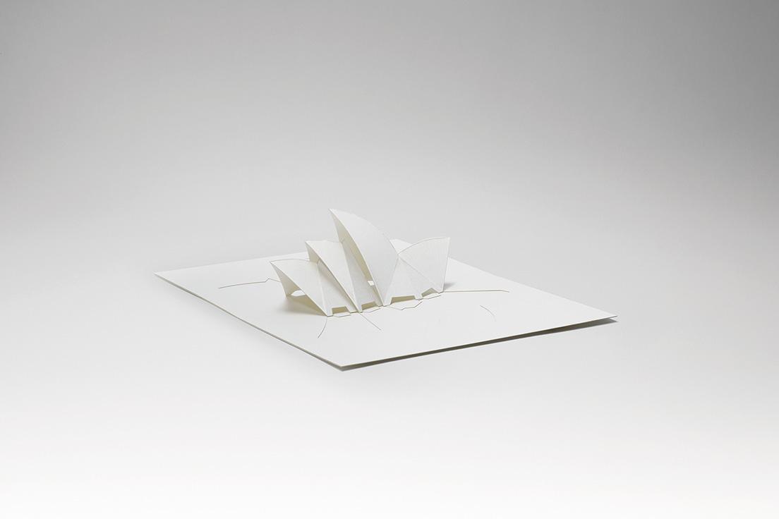 シドニー・オペラハウス　建築設計：ヨーン・ウツソン（1973年）　折り紙設計：木原隆明（2011年）