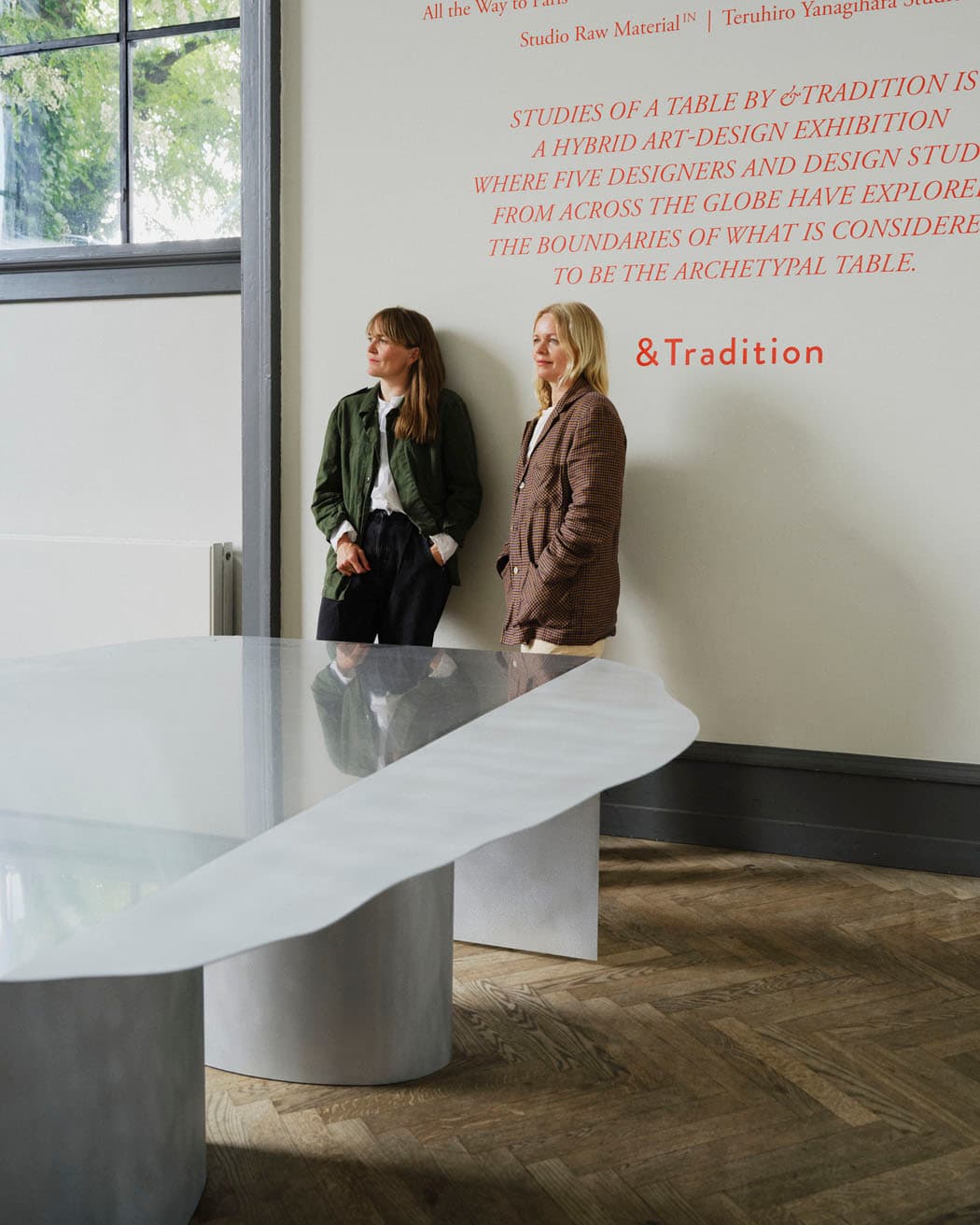 〈All the Way to Paris〉のタニヤ・ヴィーブ(左)とペトラ・オルソン・ゲント。すべてのものに潜む“気づき”を見出し、デザインへと昇華させるプロセスも興味深い。今やコペンハーゲンのデザインシーンの中枢を担うスタジオだ。