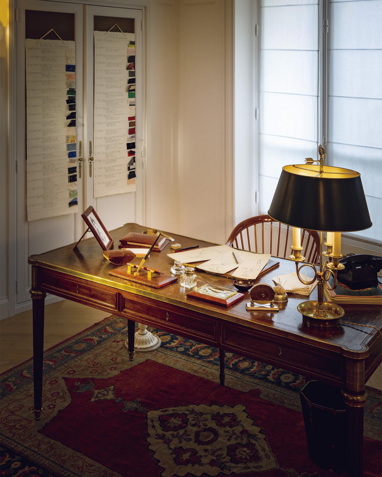 Le Bureau de Christian Dior　ムッシュ クリスチャン・ディオールのオフィスを再現。