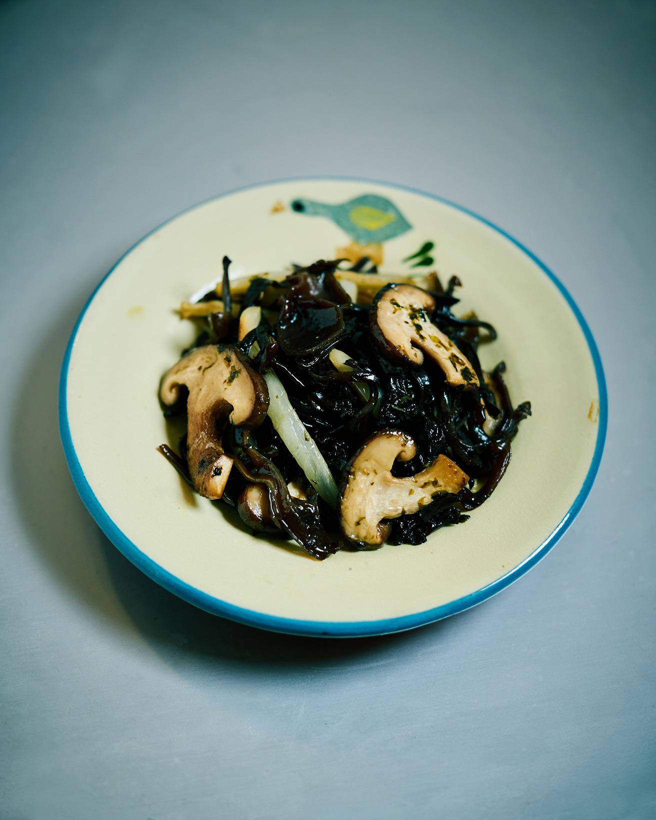 ●海苔のディップと白菜漬け、きのこの炒めもの