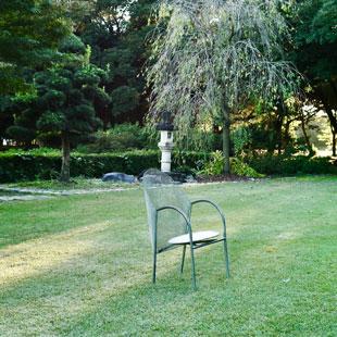 名建築と名作椅子が共演する、群馬県館林市の一日限りのスペシャルイベント。