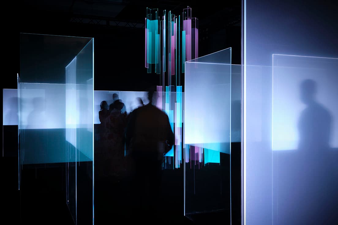 Nittoは〈Search for Light〉と題し、ミラノ・トルトーナ地区に出展。一般の来場者はもちろん、建築家やデザイナー、ミラノに拠点をもつメゾンの店舗開発担当者など、数多くのプロフェッショナルが訪れた。