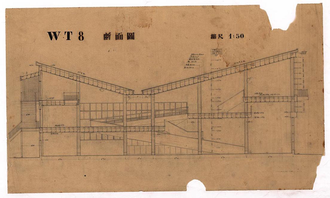 〈髙島屋和歌山支店〉断面図（1/50）。スキップフロアをスロープでつなぐ構成がよくわかる。文化庁国立近現代建築資料館所蔵。
