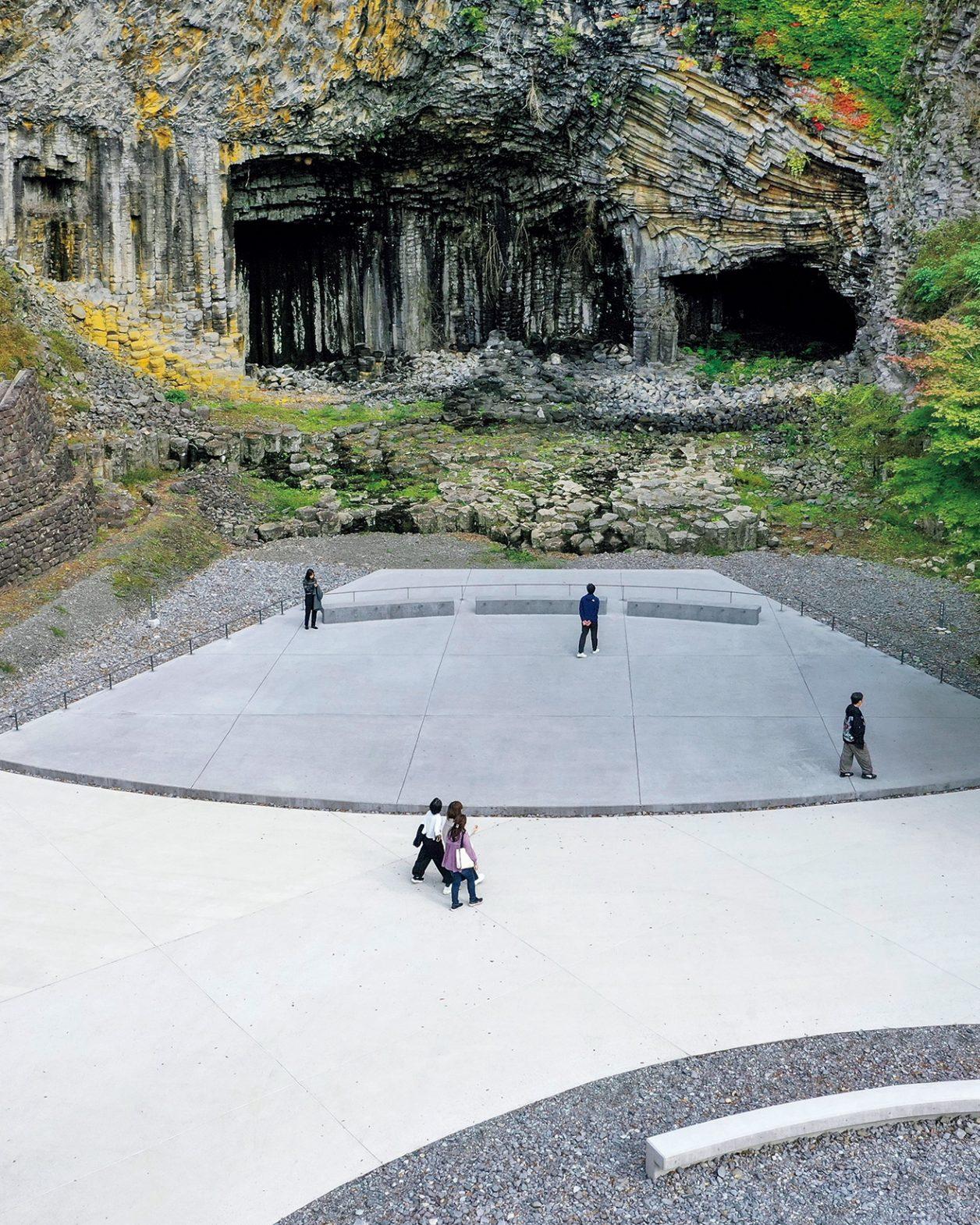 二俣公一率いるケース・リアルが、兵庫県の〈玄武洞自然公園〉をリデザイン。