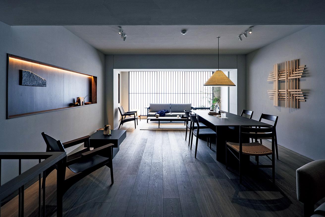 2〜1階フロアはそれぞれ同素材の家具で統一。