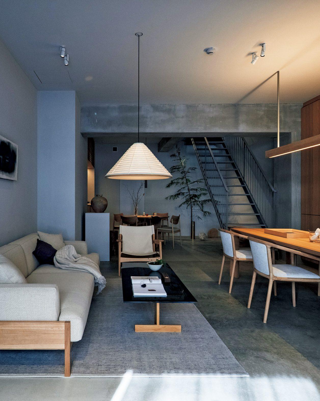 芦沢啓治が京都に手がけたカリモク家具の新拠点。