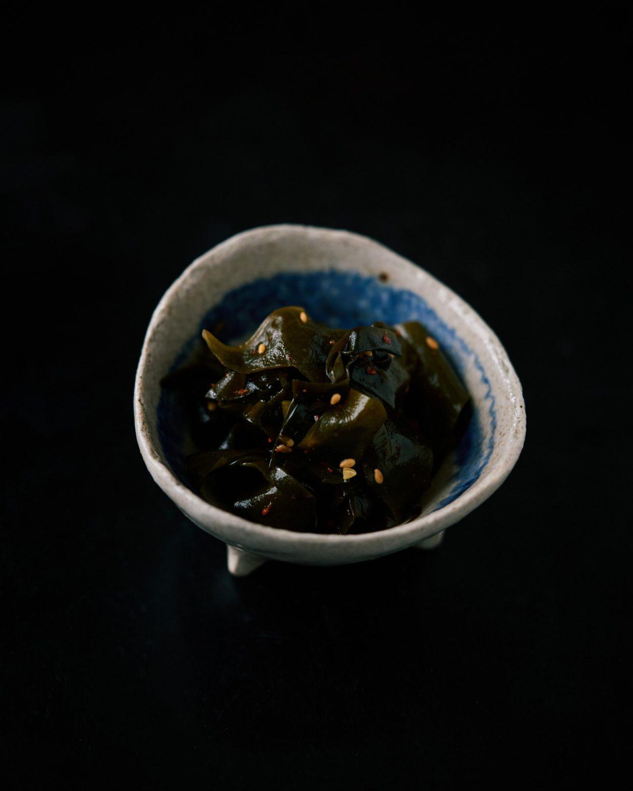 【365日豆皿つまみ】わかめの酢のもの｜3月 キム・ナレの韓国つまみ
