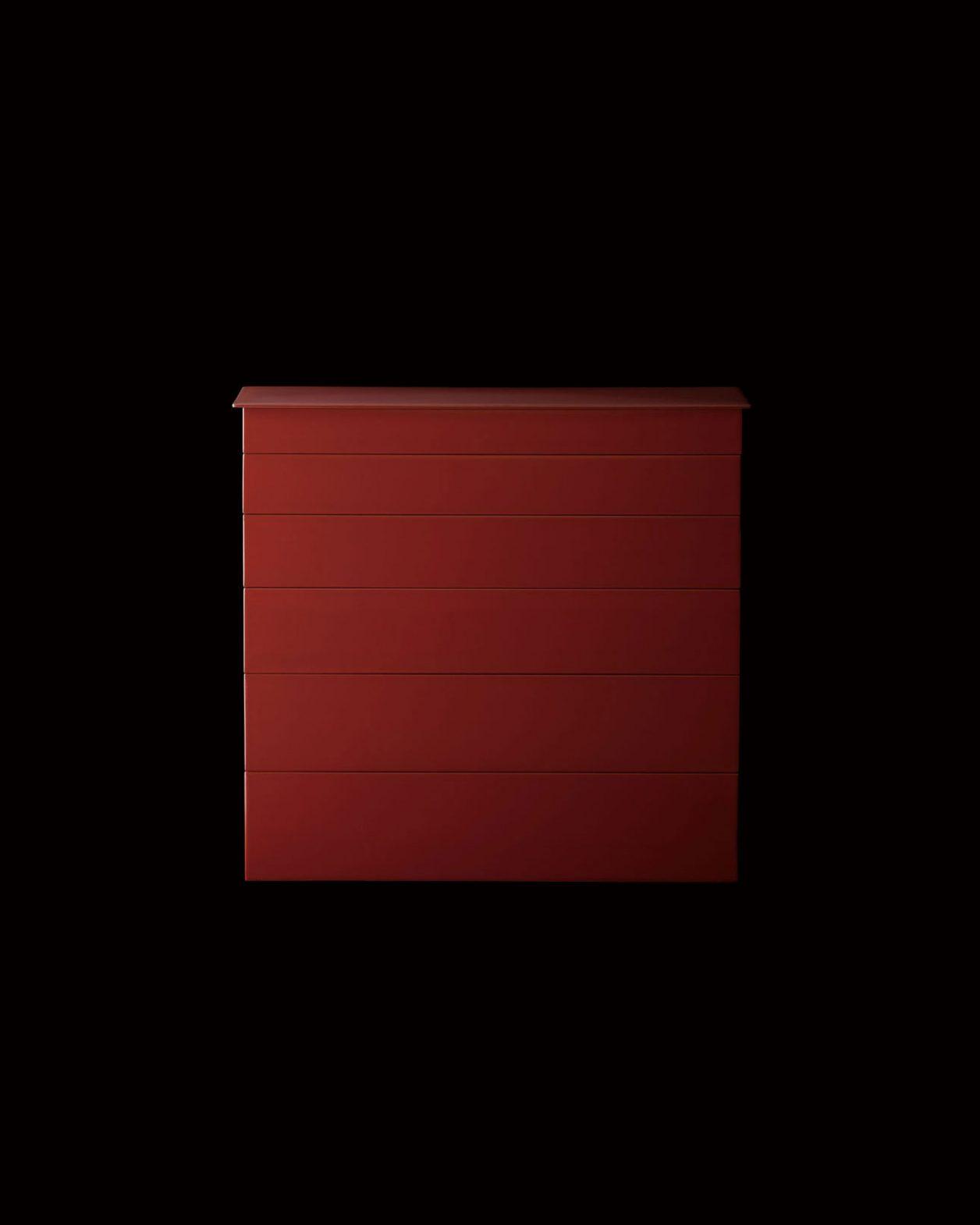 塗師・赤木明登が 〈和光ホール〉初の個展を開催。新作の小家具もお目見え。