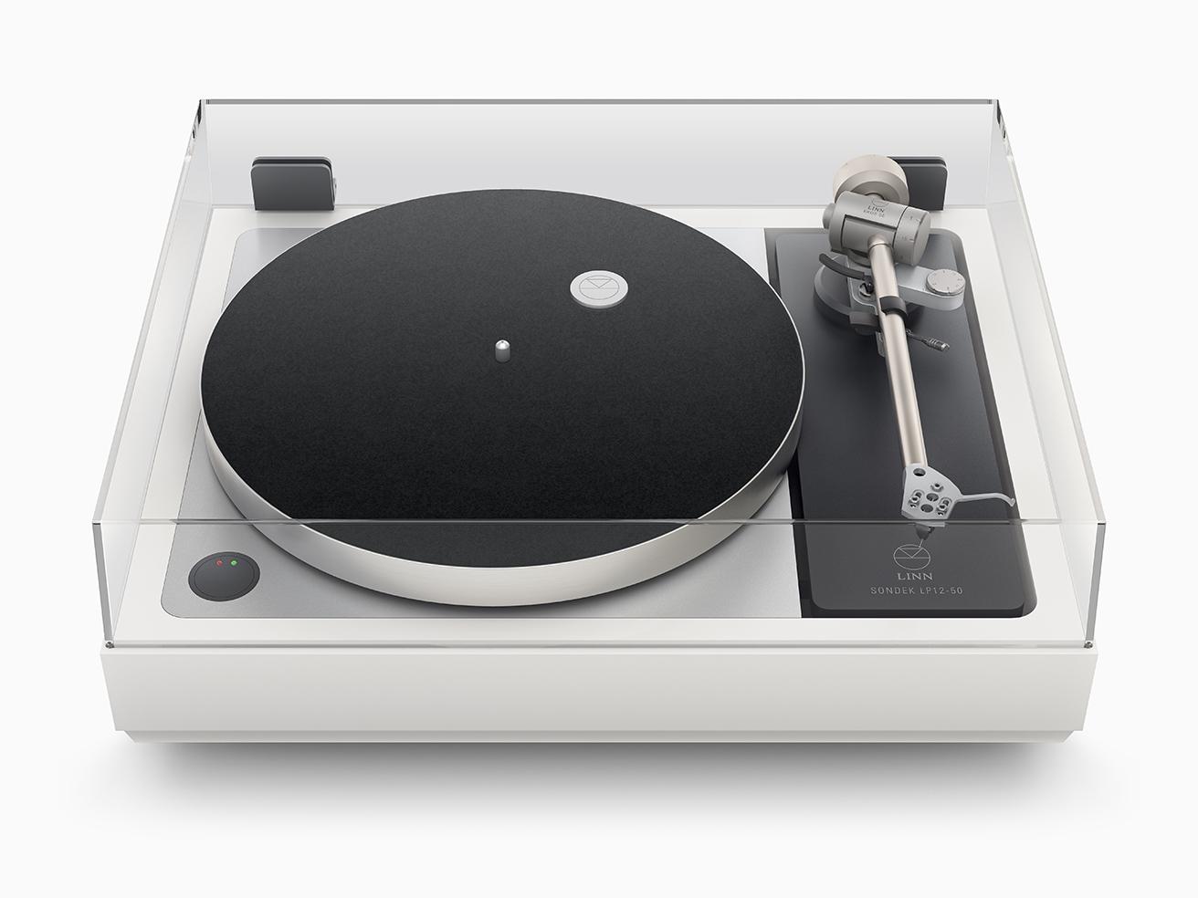 〈LoveFrom〉のリデザインによる《Sondek LP12-50》発表50周年記念モデル（Lacquer）。