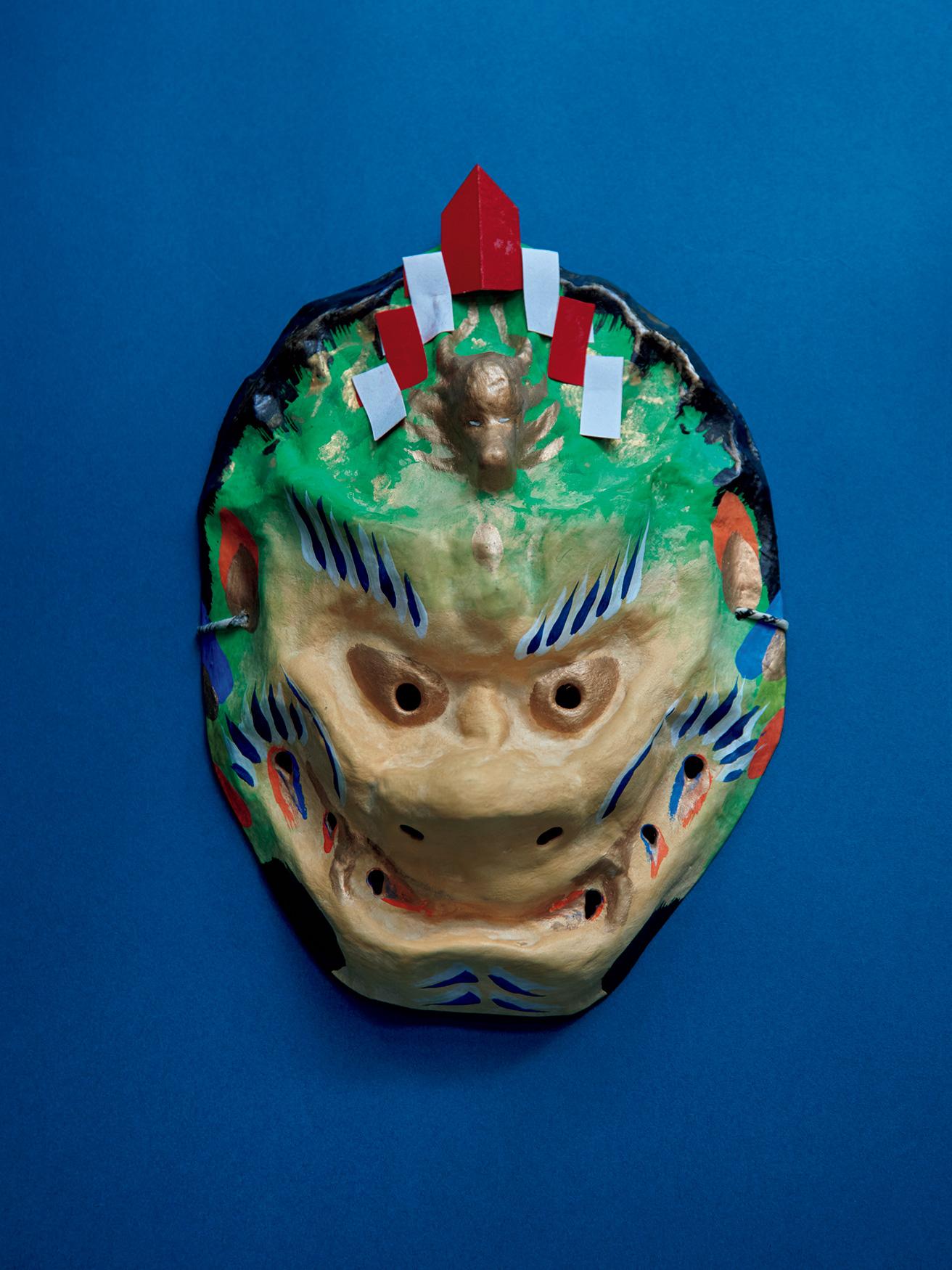 Purchase No. 67【Saga Mask for the Year of the Dragon】Masks representing figures of the traditional Chinese zodiac that invite good fortune, constructed of antique, handmade washi paper.