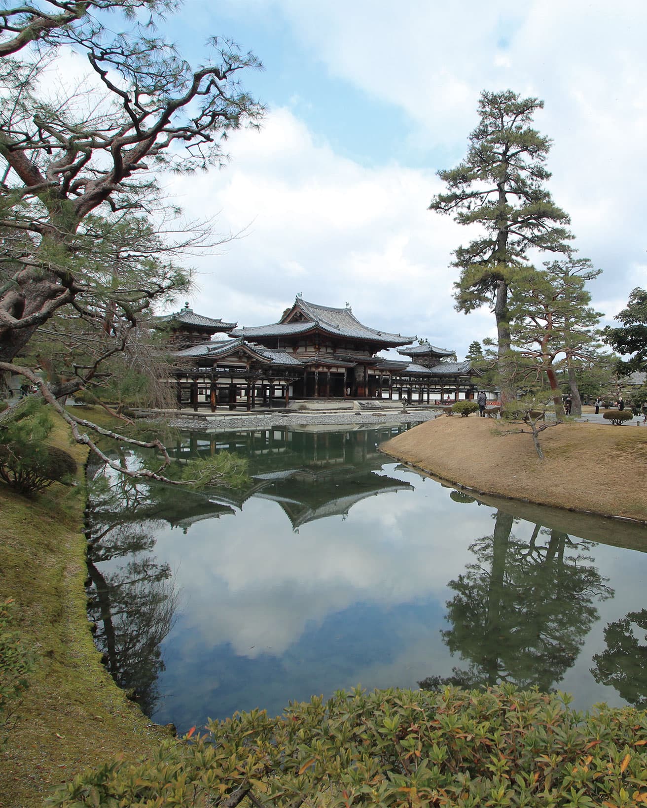 〈平等院鳳凰堂〉1053年竣工。京都府宇治市。photo_Tatsuo Iso