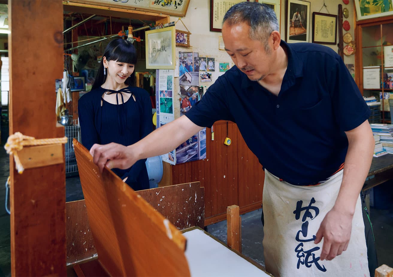 With 3rd-generation master Mr. Abe Takuya.