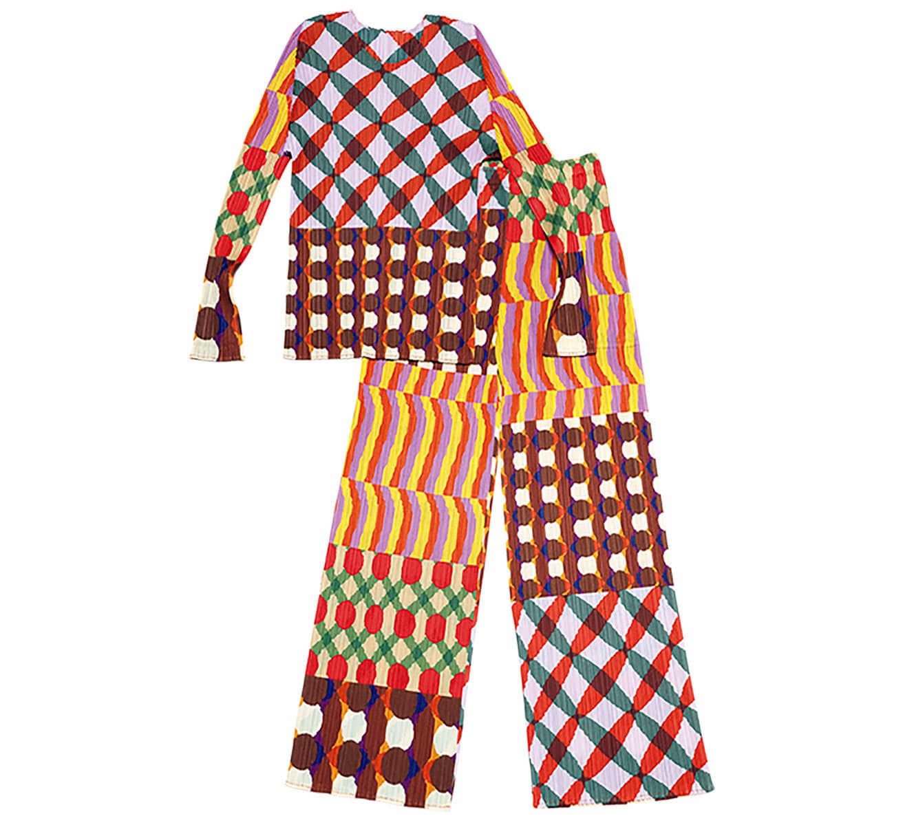 トップ42,900円、パンツ74,800円。