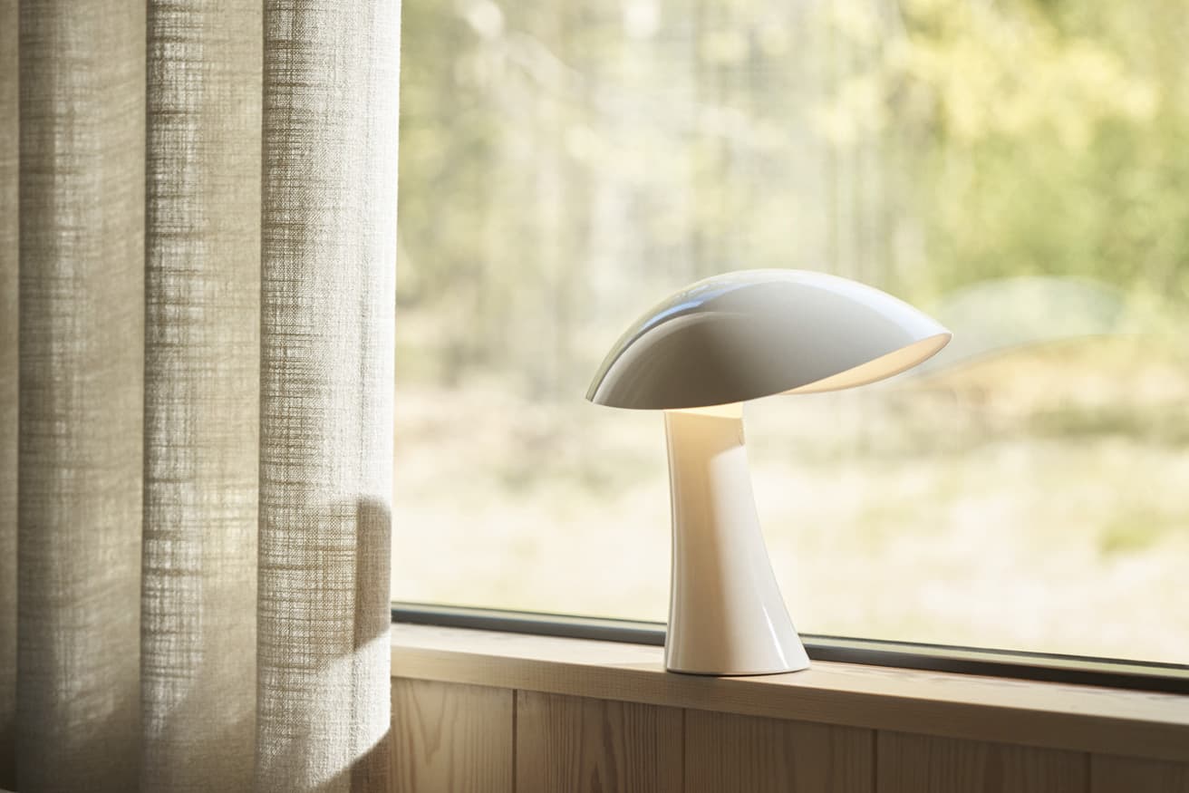 《ルーミー》の穏やかな光が心地のいい空間を作り出す。