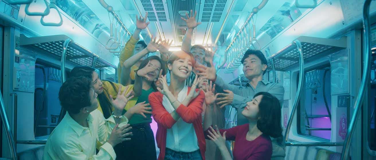 ソン・フィソン《地下鉄のオーディション》(2019年)
(C)Hui-song Son