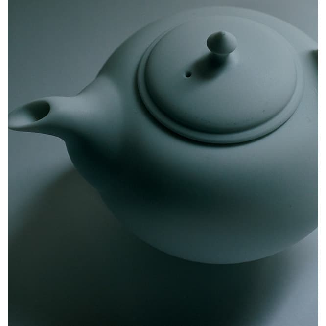 Buying No.1【白磁の急須】 透けるように繊細で美しい「真っ白な九谷焼」を見つけました。